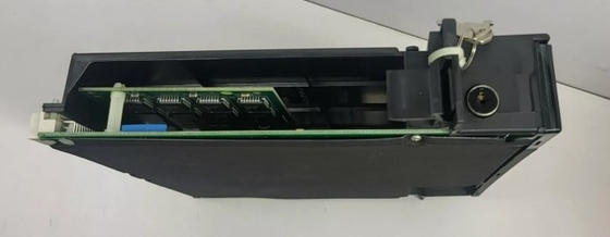 IC697CPM790 واحد پردازش مرکزی GE ماژول کنترل کننده CPU سیستم های افزوده سه ماژول