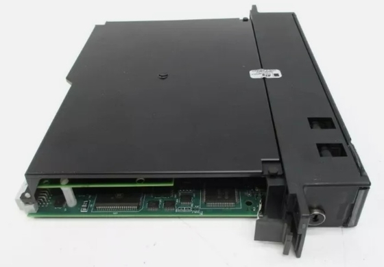 IC697CPX935 واحد پردازنده واحد GE با سه پورت سریال 32 بیت Floating Point Central Processing Unit