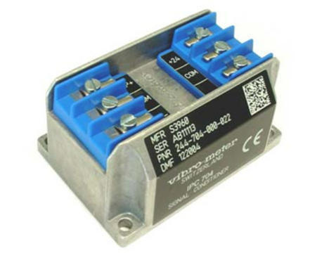 IPC704 244-704-000-042 A1-B03-C100-D100-E5-F2000-G0-H0-I0 حالت دهنده سیگنال شارژ پیزو الکتریکی برای اندازه گیری سرعت ارتعاش لوله