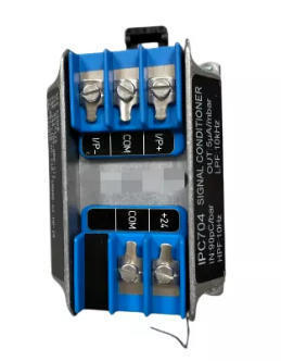 IPC704 244-704-000-042 A1-B03-C100-D100-E5-F2000-G0-H0-I0 حالت دهنده سیگنال شارژ پیزو الکتریکی برای اندازه گیری سرعت ارتعاش لوله