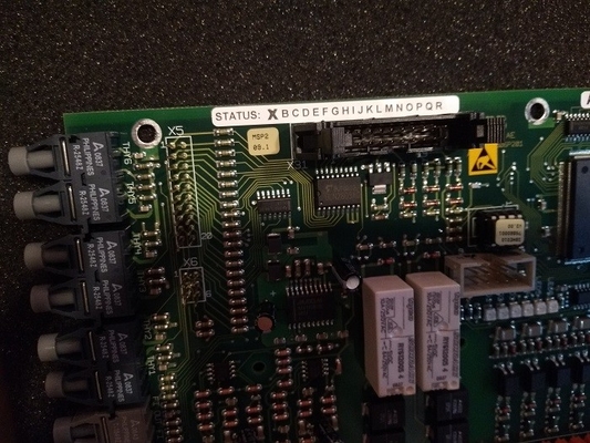 UBC717AE01 ABB UB C717 AE01 منبع تغذیه درایوهای کنترل برد PLC قطعات یدکی HIEE300927R0001