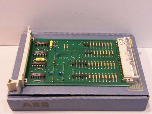 قطعات یدکی PLC برد مدار رابط ورودی/خروجی ABB DT601A-E GJR2911100R0001