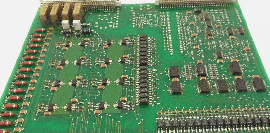 ABB 8IAB03 GJR2392500R1210 ماژول خروجی دوگانه 16 کانال با 1 DO برای 24 ولت، 100 mA